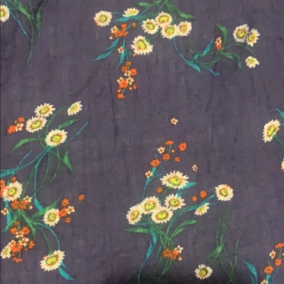 Beautiful Floral Printed Dress - Picture 2 of 4